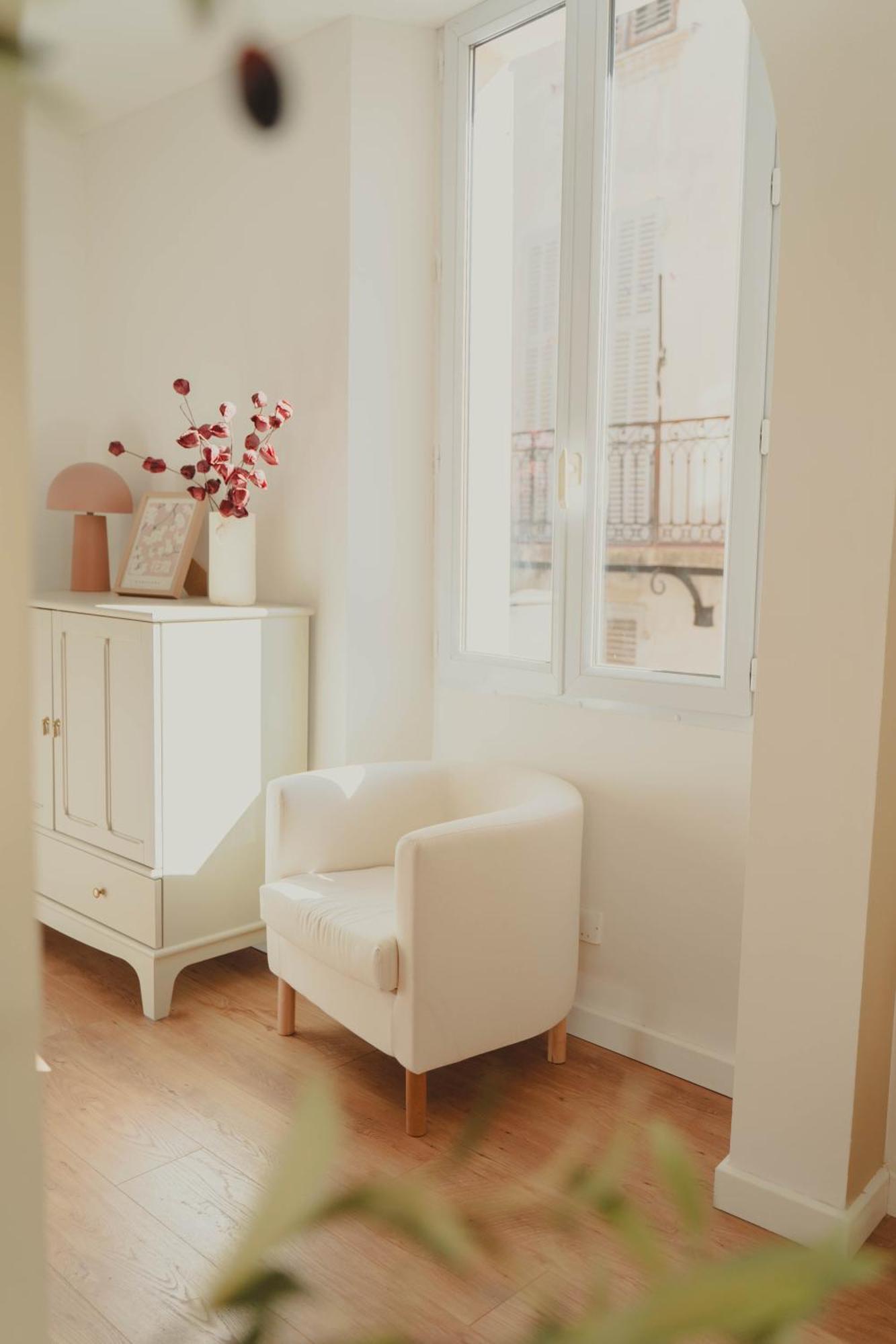 Au Coeur De Hyeres, Ideal Pour Les Couples ! Εξωτερικό φωτογραφία